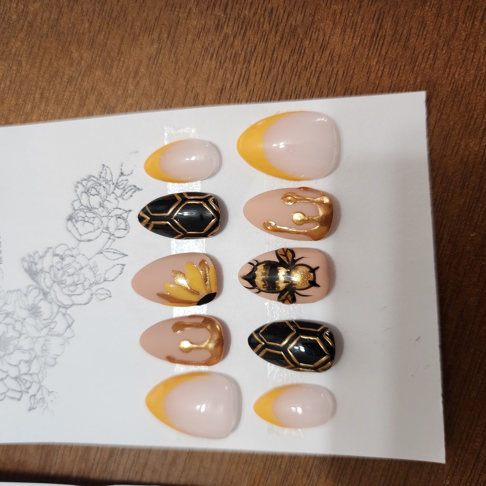 Gold and Black Nail Art Set